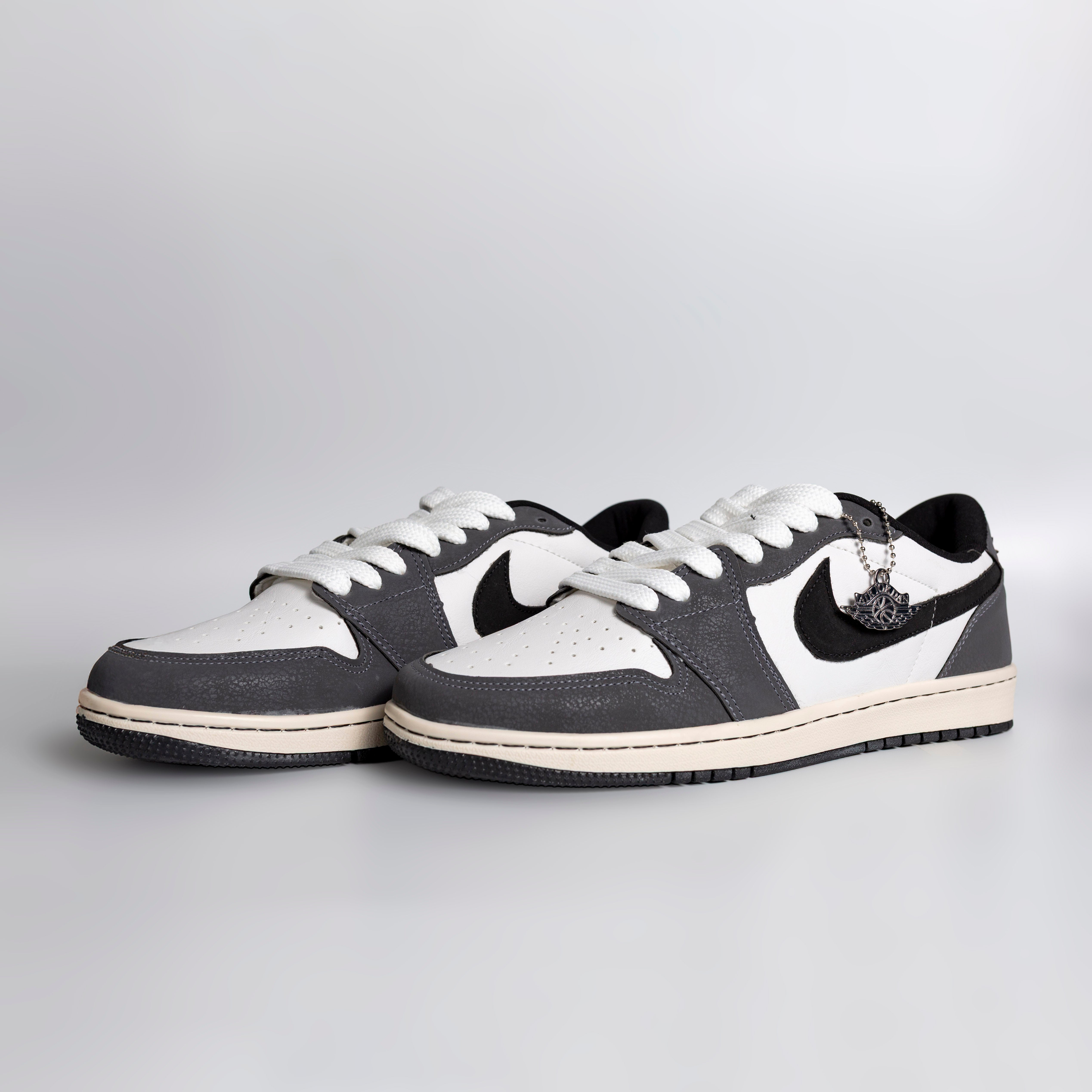 NK Air Jordan Low Grey Nero (Edição limitada)