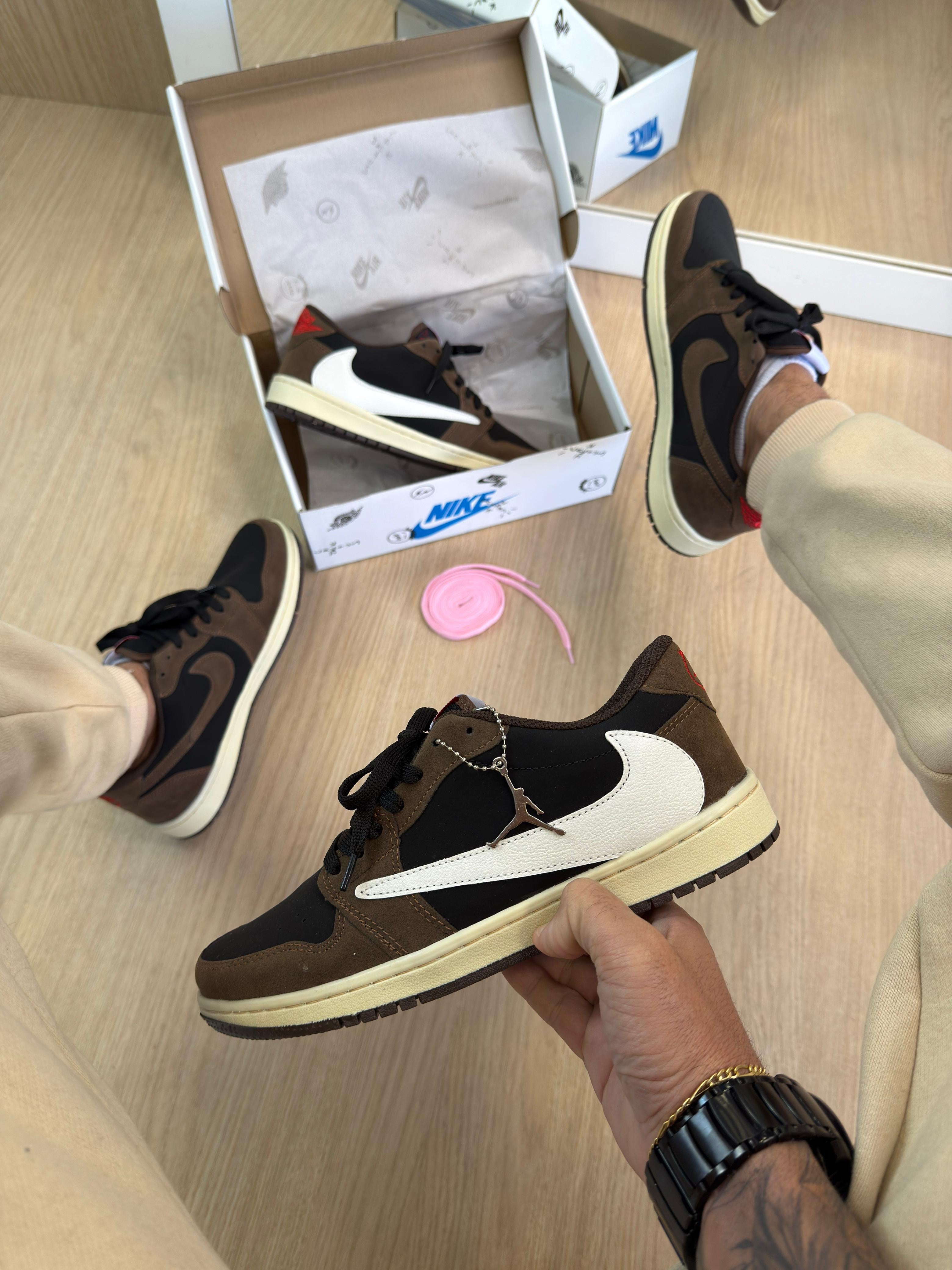 Nk Jordan Travis Scott Mocha