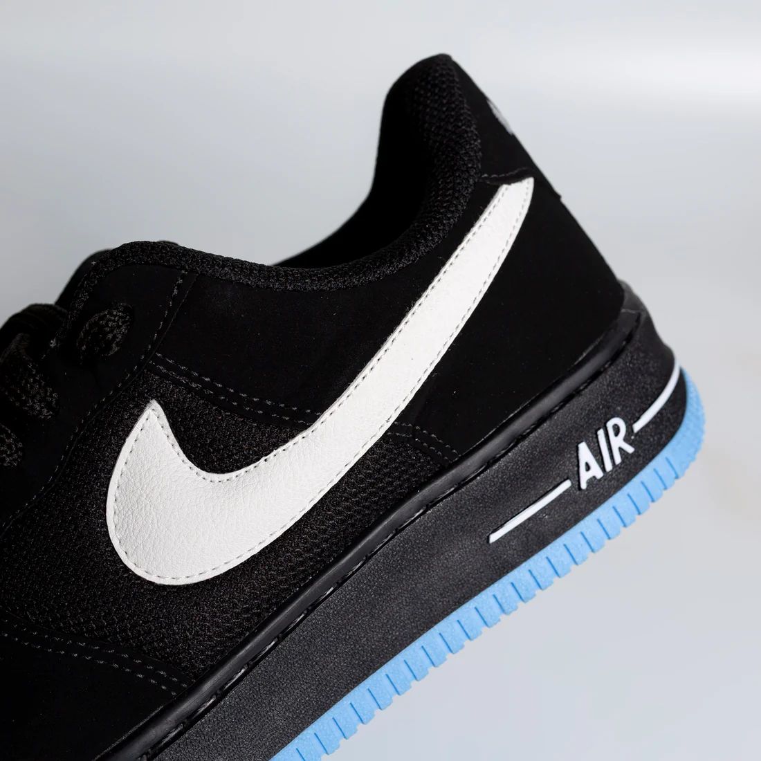 AF1 Preto Celeste