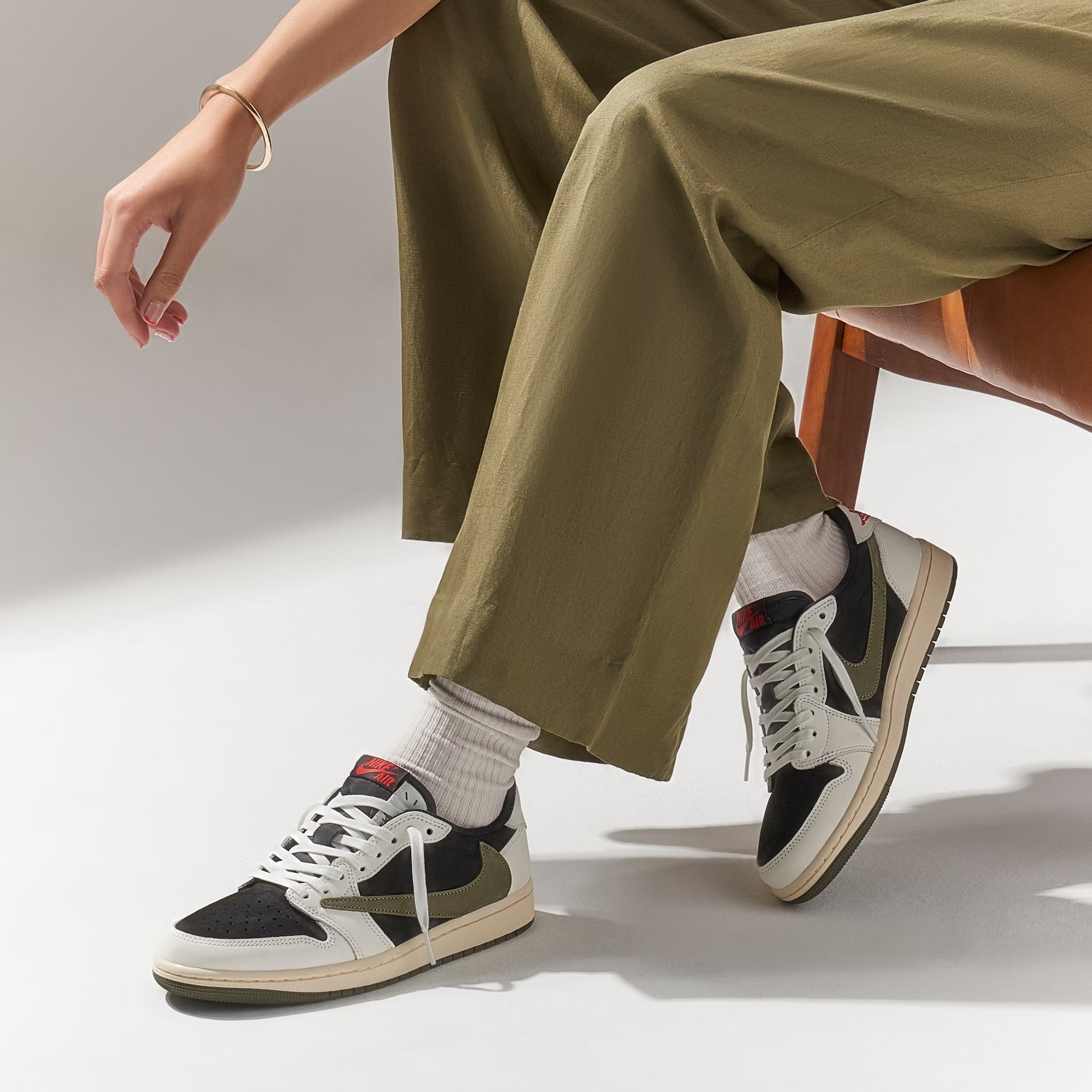 Nk Jordan Travis Scott Olive