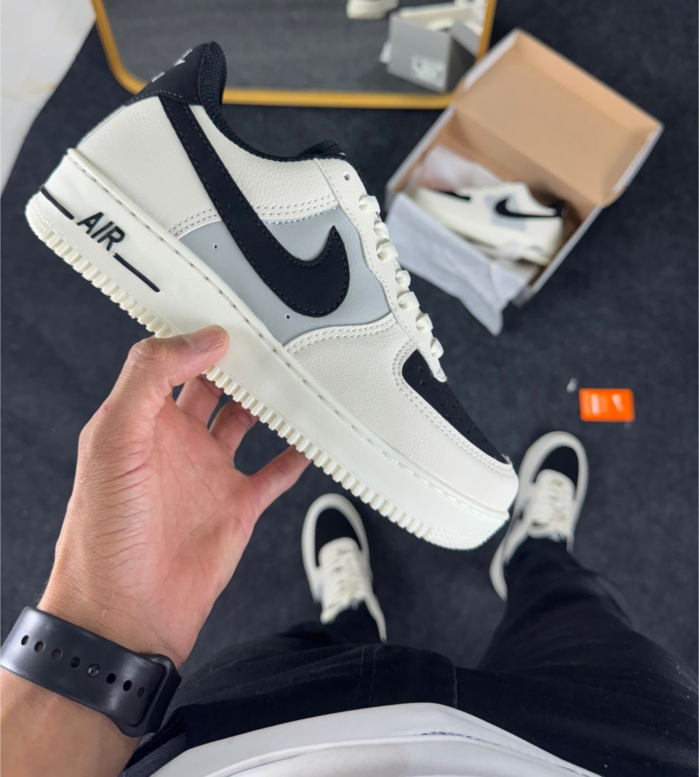 AF1 Branco Gelo com Preto