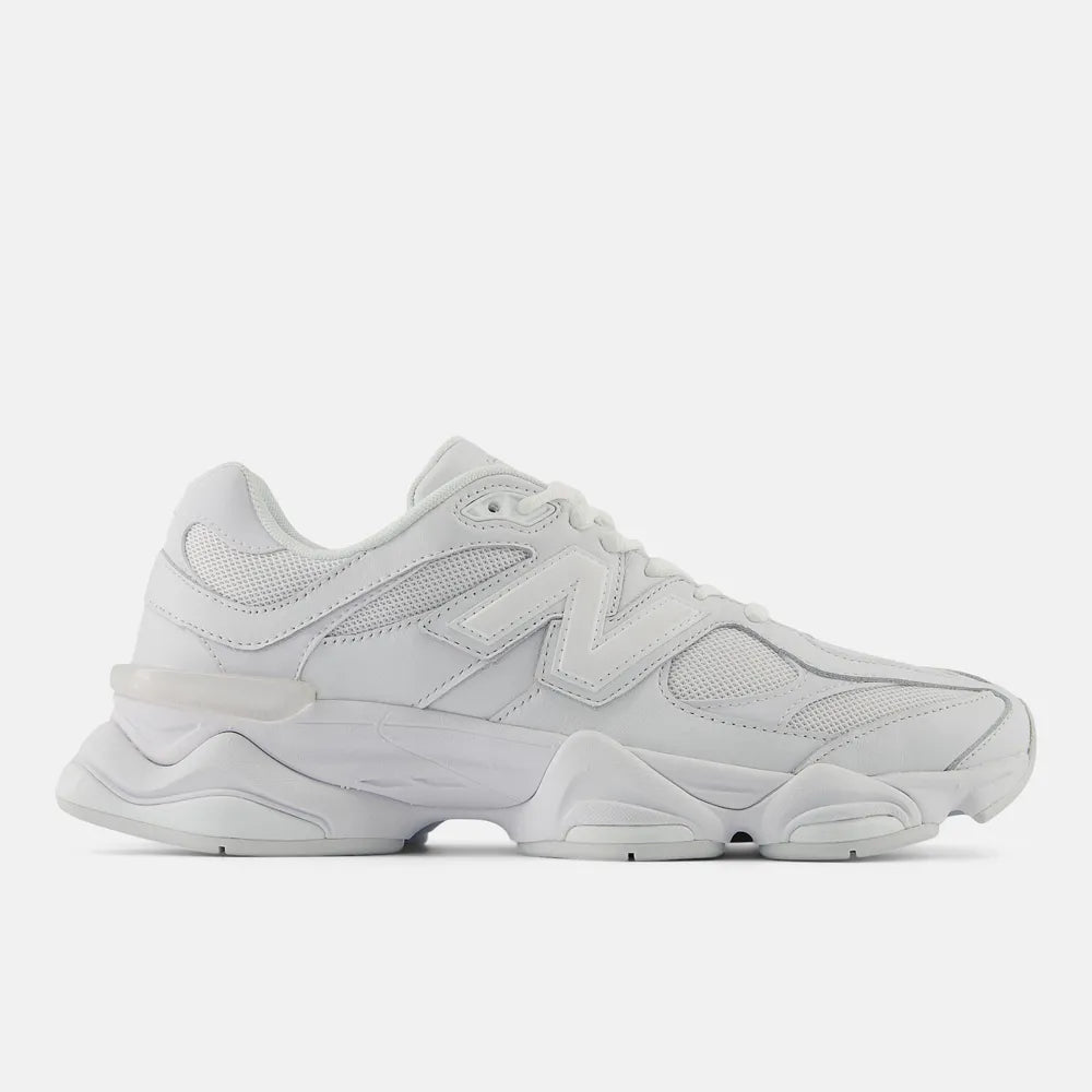 NB 9060 Triple White (Lançamento 2026)