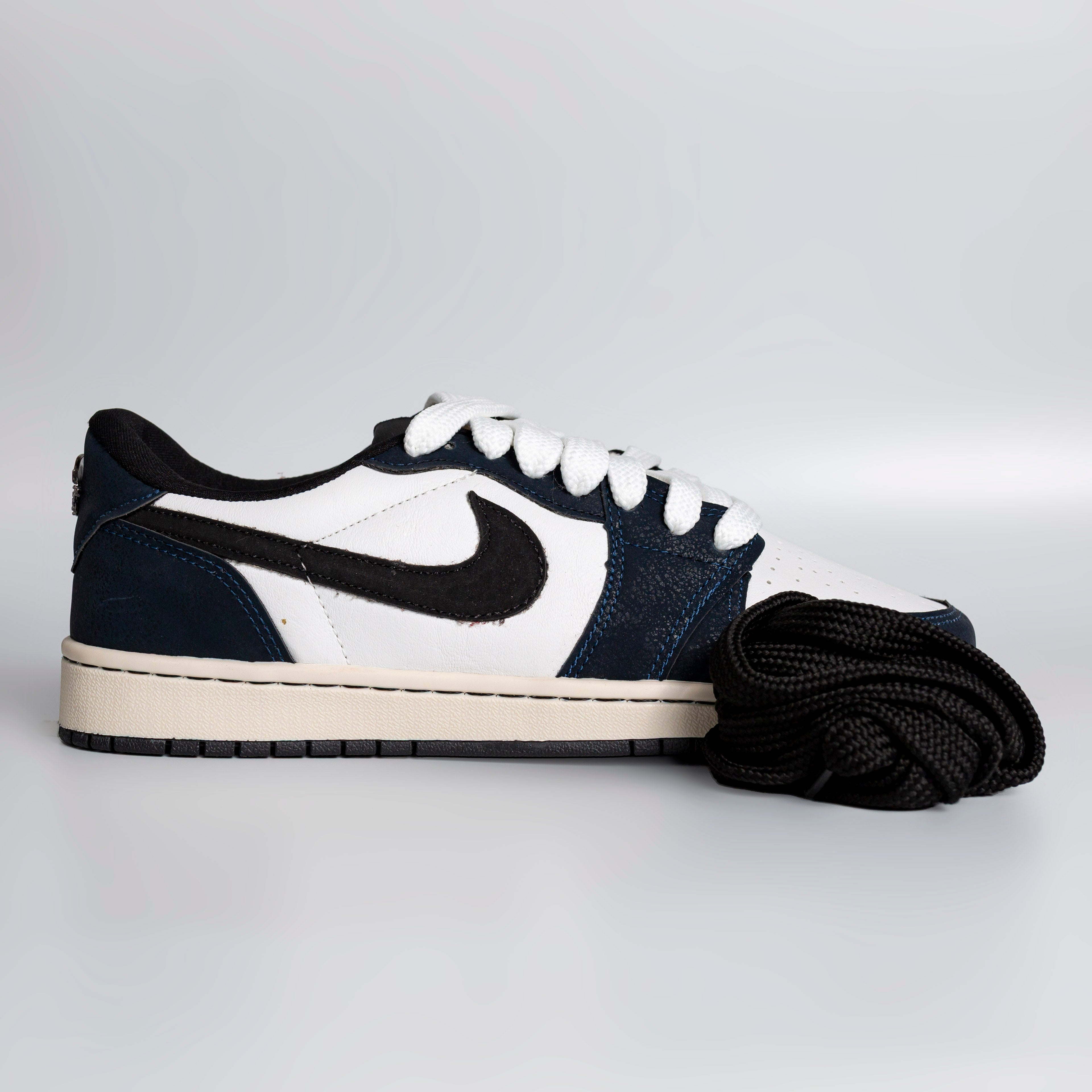 NK Air Jordan Low Navy Blue (Edição limitada)