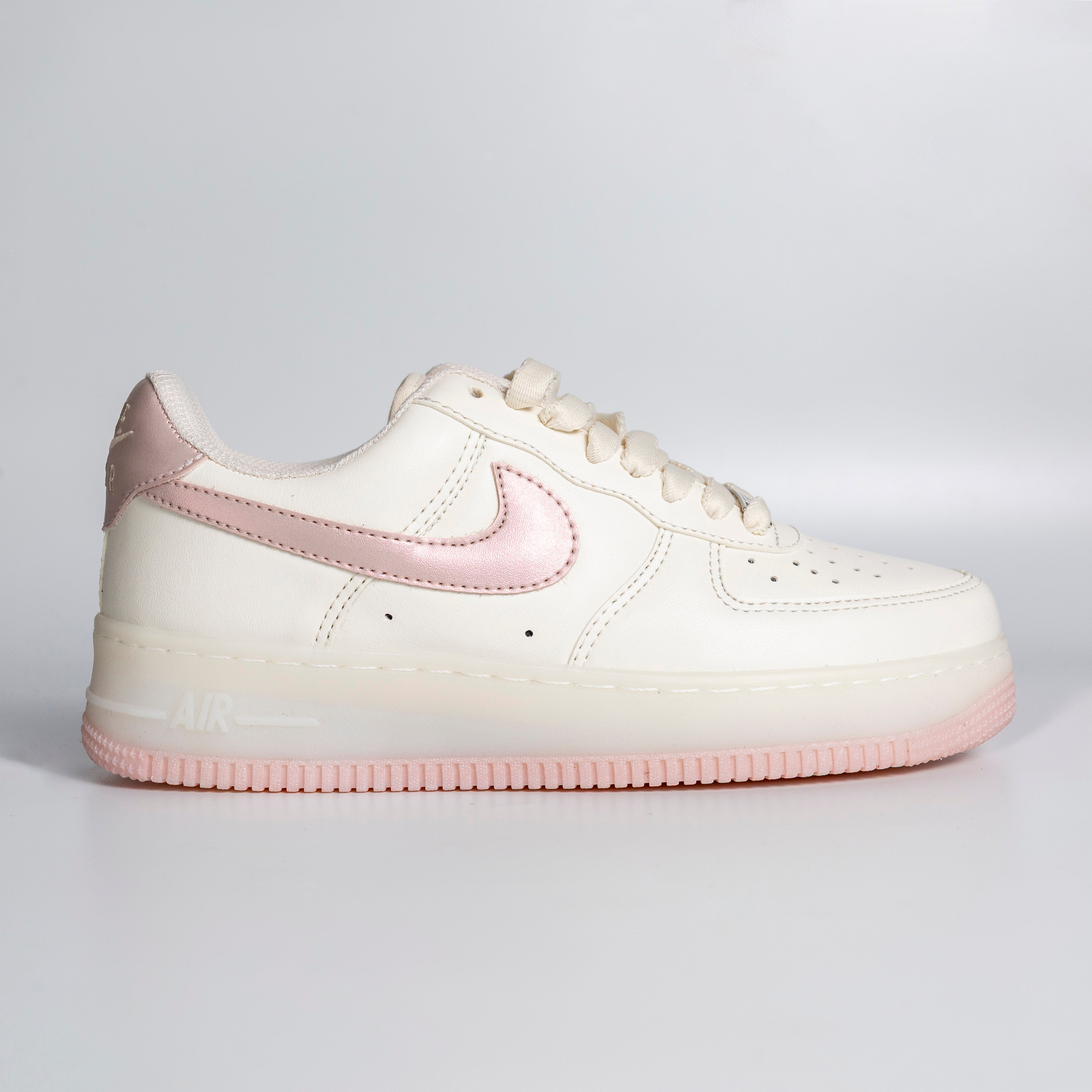 AF1 Branco e Rosa brilhante