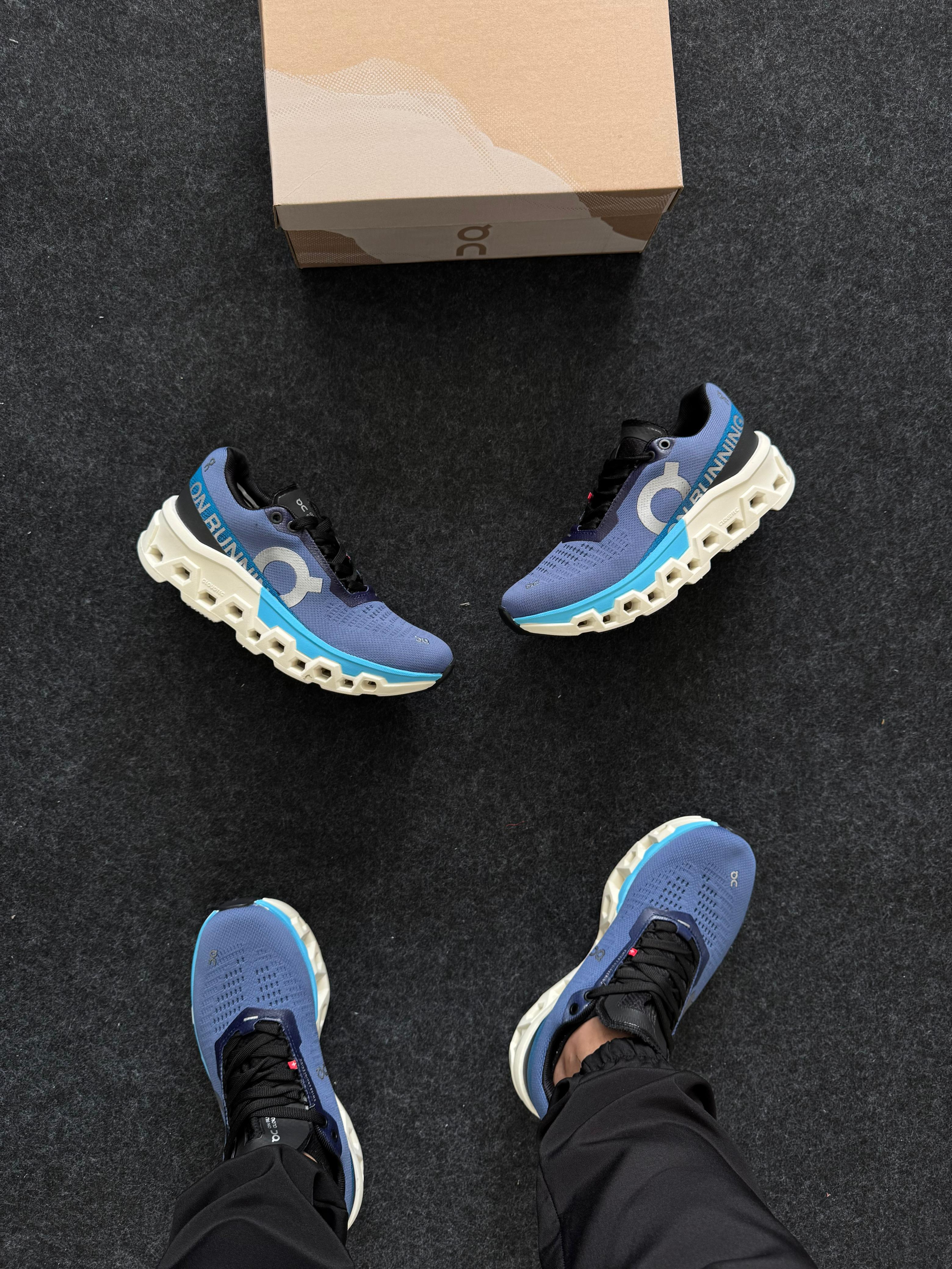 ON Cloudmonster 2  Marinho