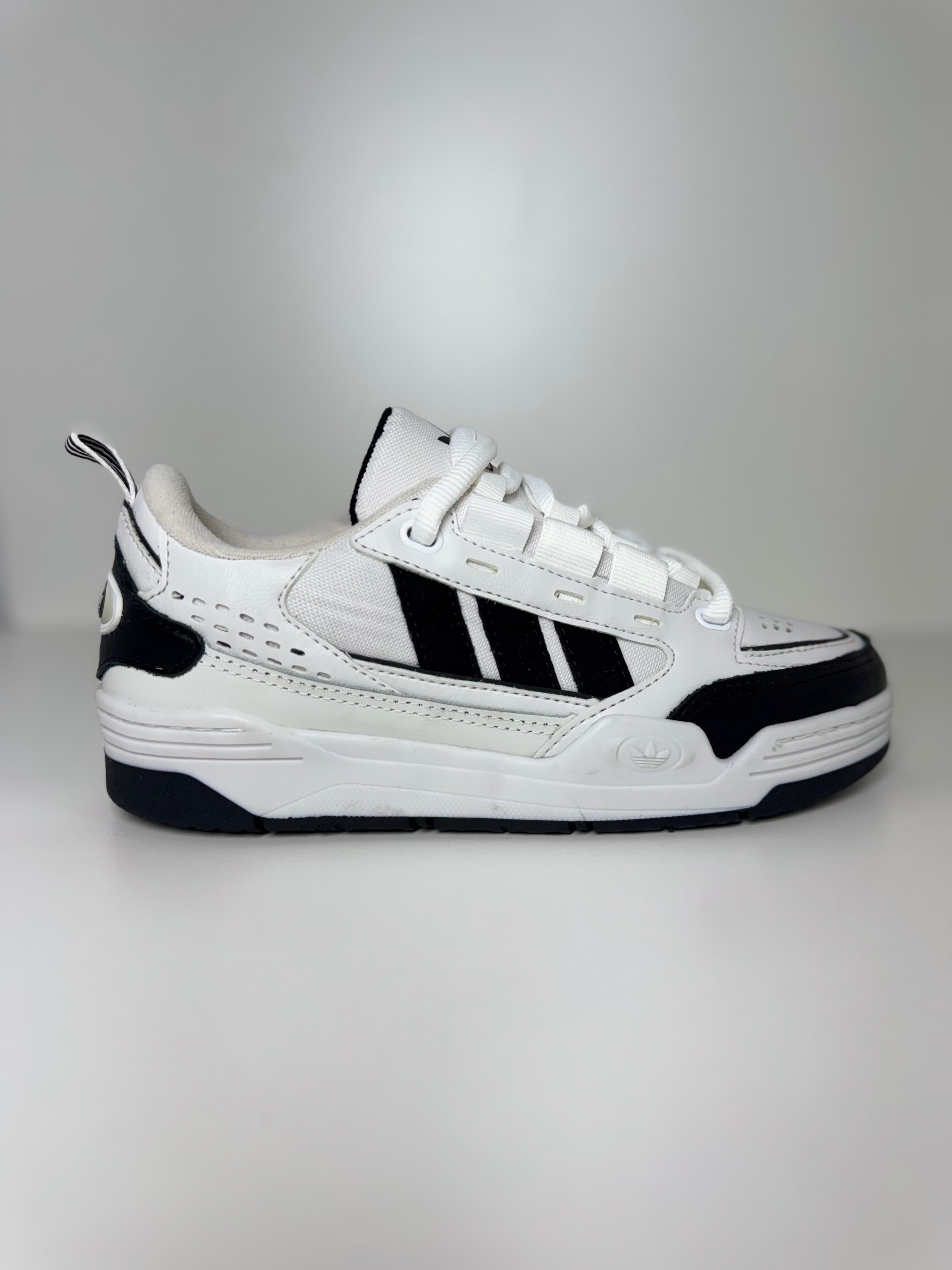ADI2000  Cromo/Preto/Branco