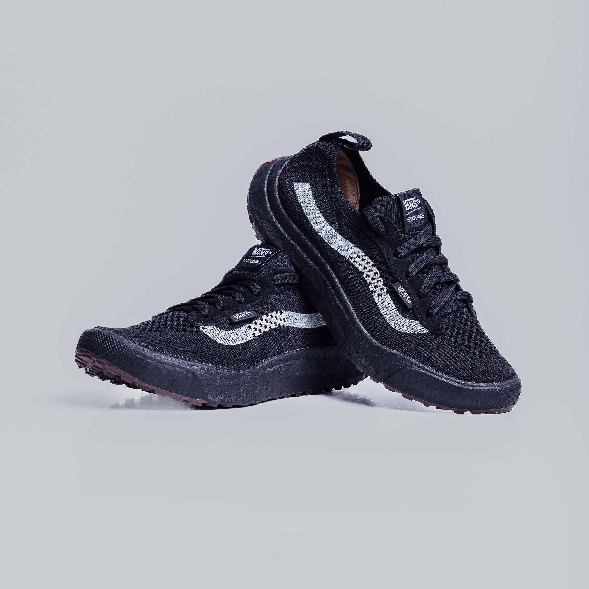 VNS VR3 All Black